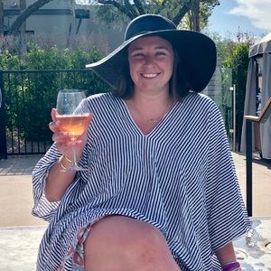 Meet your Posher, Claire